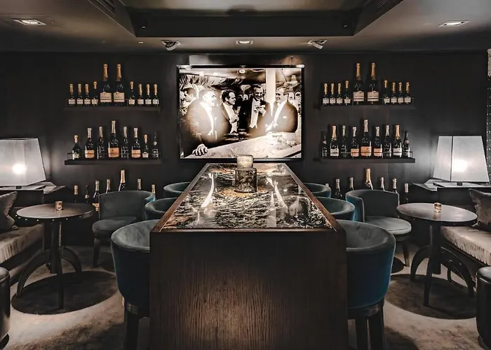 Top Hotels Near Gallowgate for Glasgow Exploration