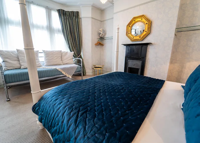 Top Hotels Near Bristol Station for Easy City Access