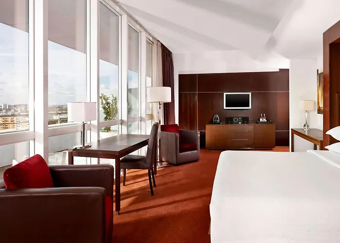 Top Hotels near Douro River Porto