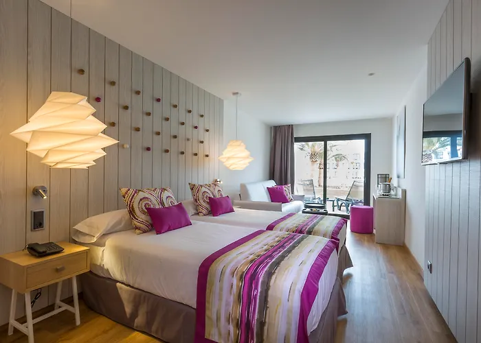 Mejores hoteles para familias en Ibiza Town