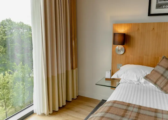 Top Chester Hotels with Hot Tub