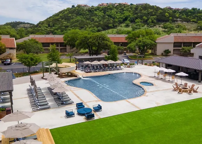 Unwind at Holiday Inn Boerne