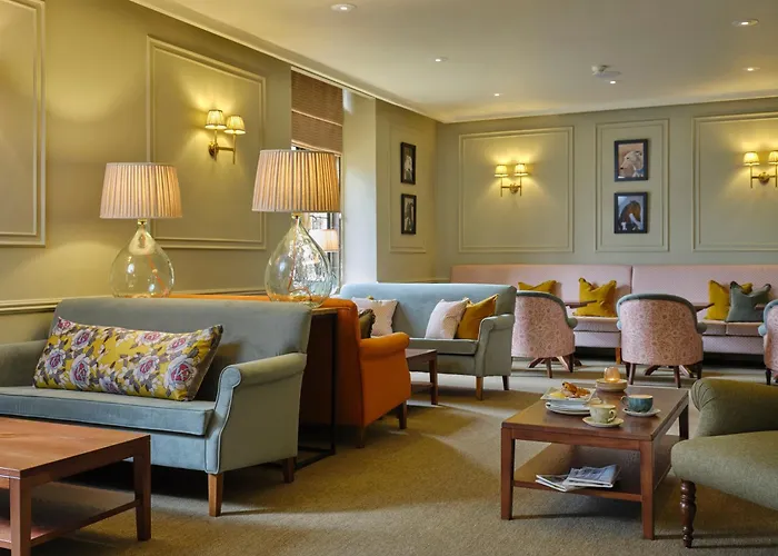 Top-Rated Hotels Taunton with Parking Facilities