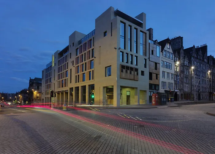 Best Hotels Edinburgh Castle