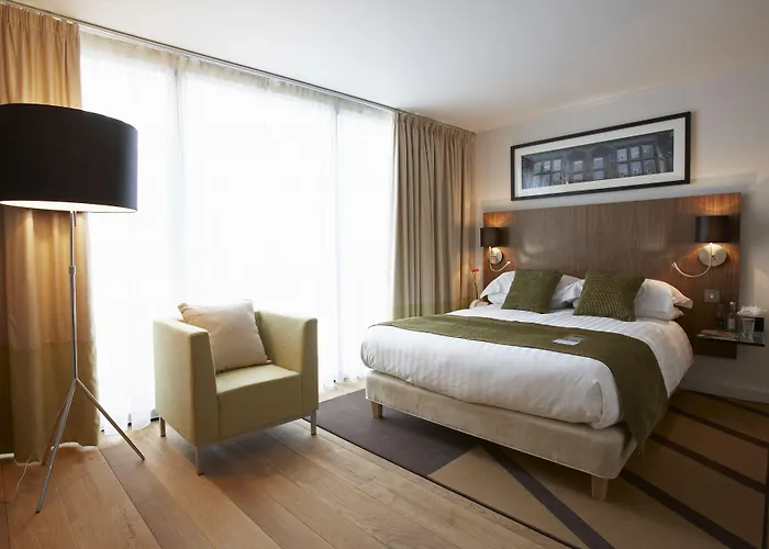 Top Chester Hotels with Hot Tub