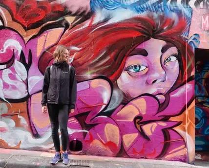 Die Hosier Lane befindet sich direkt gegenüber vom Federation Square und ist wohl die am häufigsten besuchte Straße.