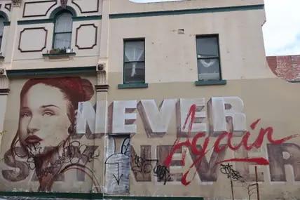 Fitzroy Street: Am besten startest du deine Tour an der Kreuzung zur Gertrude Street.