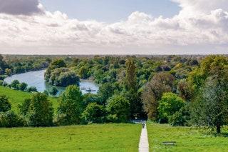 One of the best ways to explore London is by walking around  especially when the sun is shining. Some of the capitals...